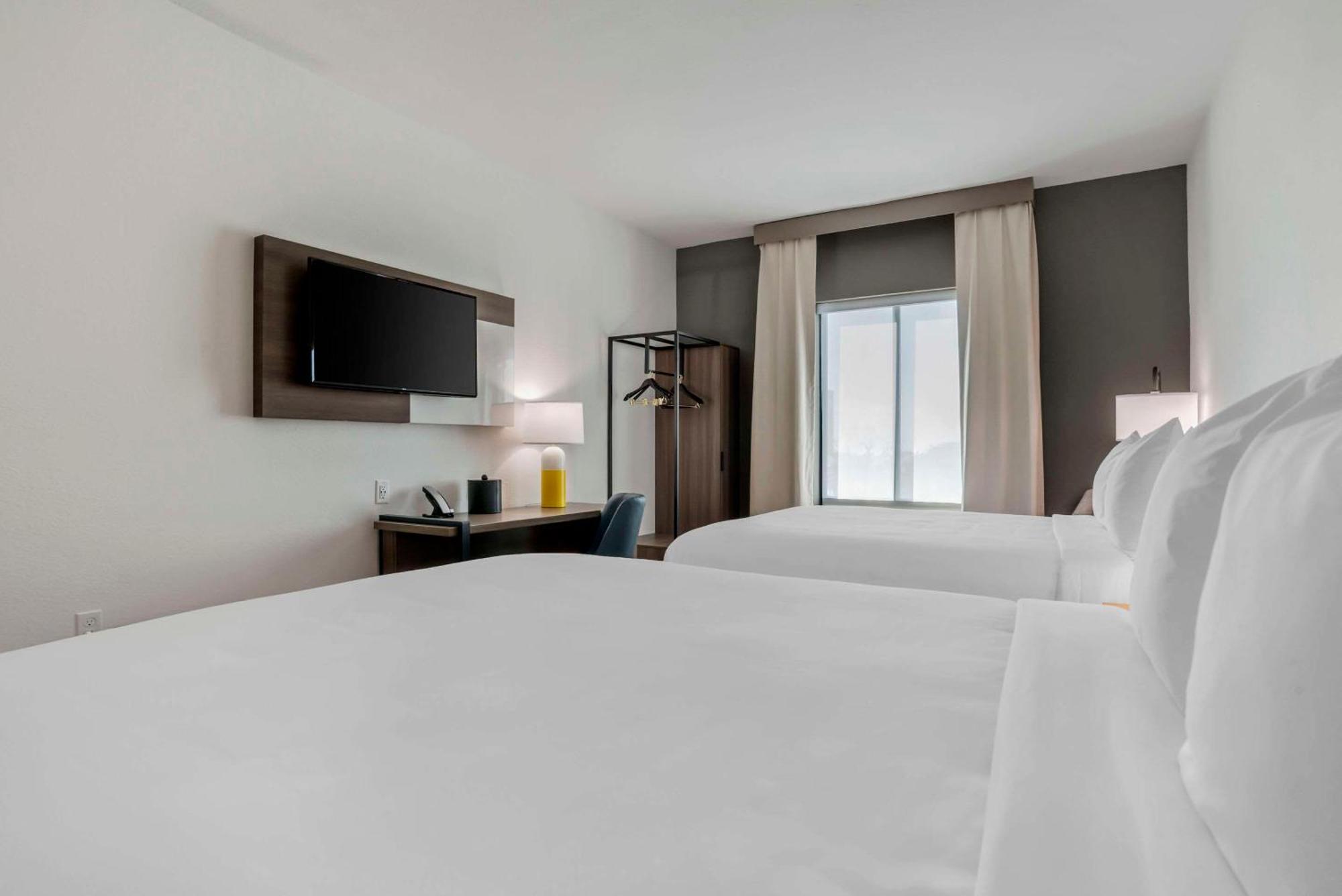 Comfort Inn & Suites Panama City Beach - Pier Park Area Buitenkant foto